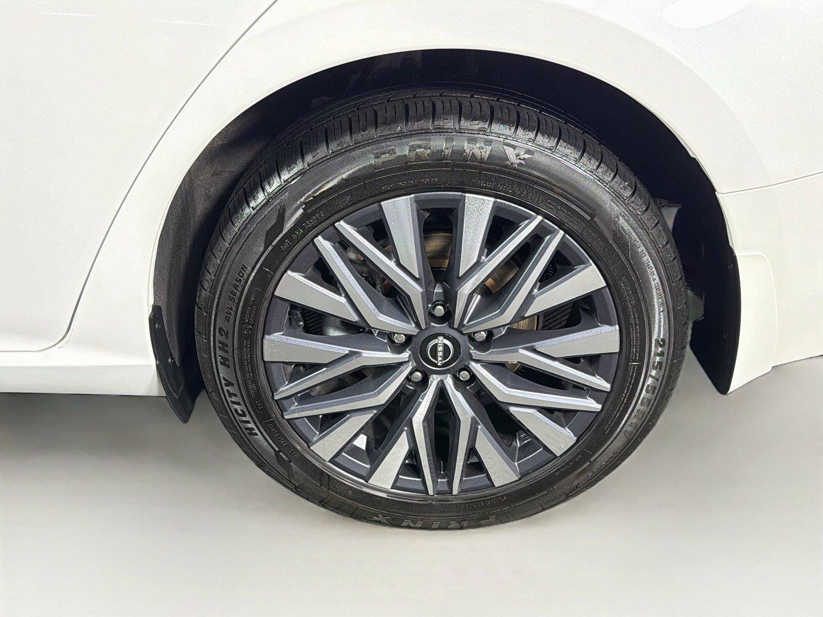 Used 2023 Nissan Altima 2.5 SV AWD/4WD image 34