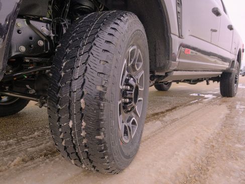 New 2026 Ford F250 Platinum image 38