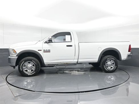 Used 2017 RAM 2500 Tradesman w/ Chrome Appearance Group AWD/4WD image 8