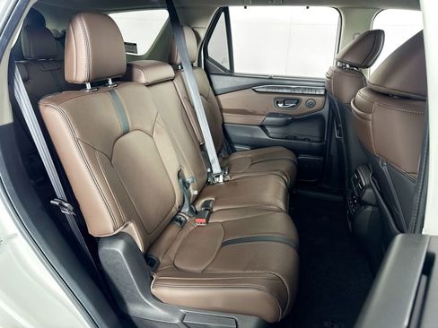 Used 2024 Honda Pilot Elite image 36