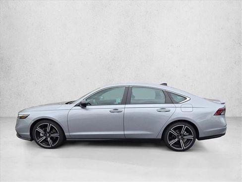 Used 2023 Honda Accord Sport image 9