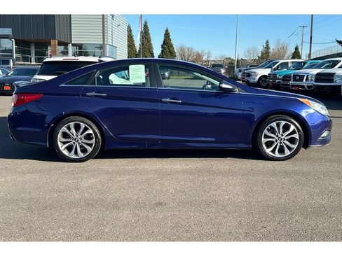 Used 2014 Hyundai Sonata SE image 3
