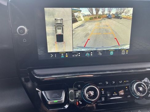 Used 2023 GMC Sierra 1500 AT4 w/ AT4 Premium Package image 18