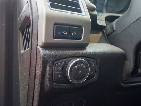 Used 2018 Ford F250 Lariat w/ Lariat Value Package image 20