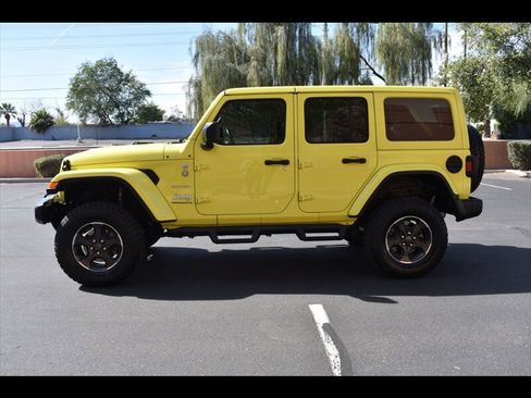 Used 2023 Jeep Wrangler Sahara w/ Cold Weather Group image 4