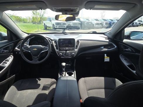 Used 2023 Chevrolet Malibu LT FWD image 17