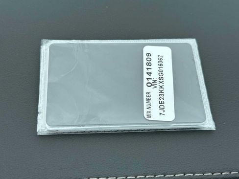 New 2025 Volvo EX90 Plus image 46