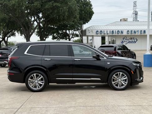 Used 2024 Cadillac XT6 Premium Luxury AWD/4WD image 3