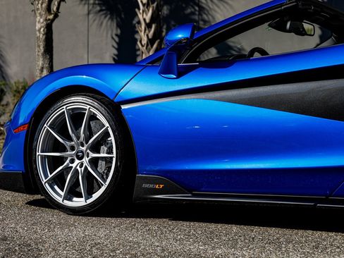 Used 2020 McLaren 600LT Spider image 19