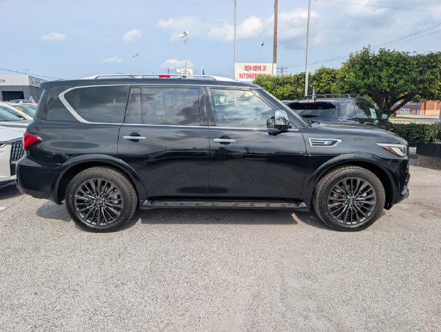 Used 2023 INFINITI QX80 Sensory w/ Cargo Package AWD/4WD image 6