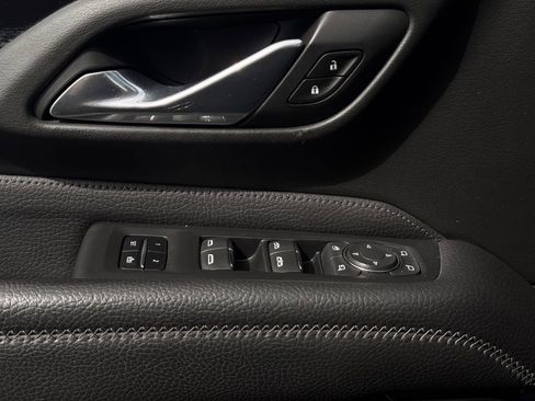 Used 2021 GMC Yukon Denali image 25