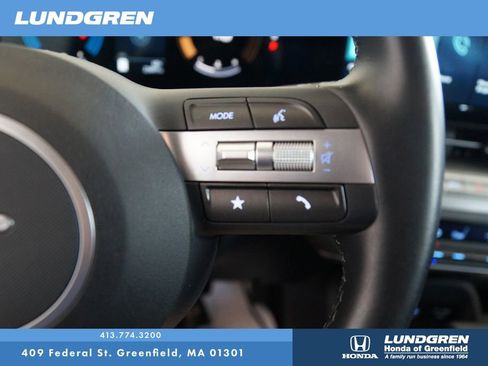 Used 2025 Hyundai Kona SEL AWD/4WD image 19