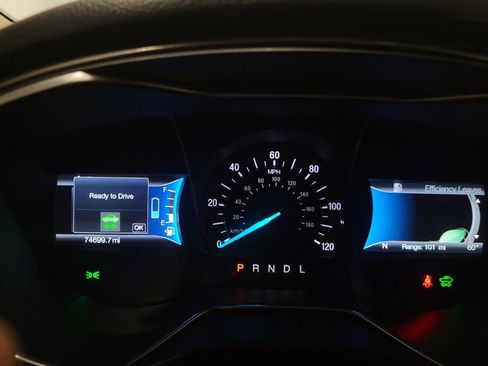 Used 2018 Ford Fusion S image 23