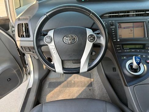 Used 2010 Toyota Prius Five FWD image 14