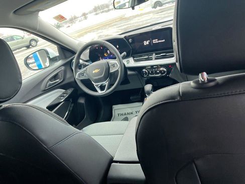 New 2026 Chevrolet Trax LT w/ LT Convenience Package image 15