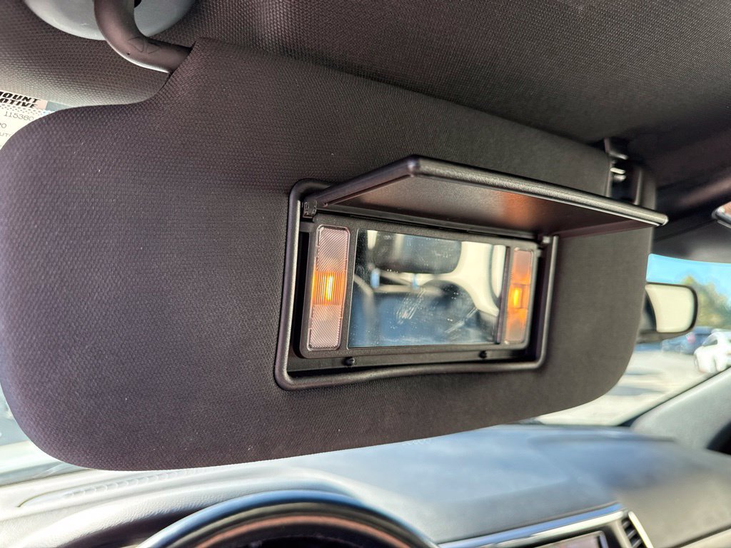 Used 2018 Jeep Grand Cherokee Limited AWD/4WD image 29