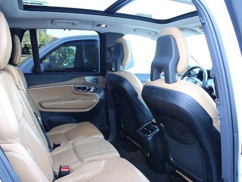 Used 2016 Volvo XC90 T6 image 9