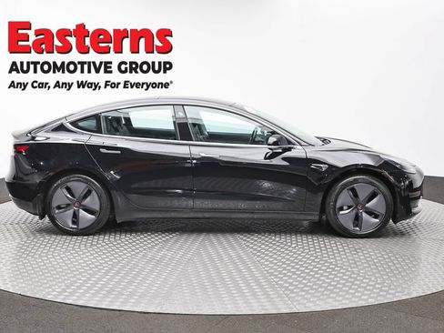 Used 2018 Tesla Model 3 RWD image 3
