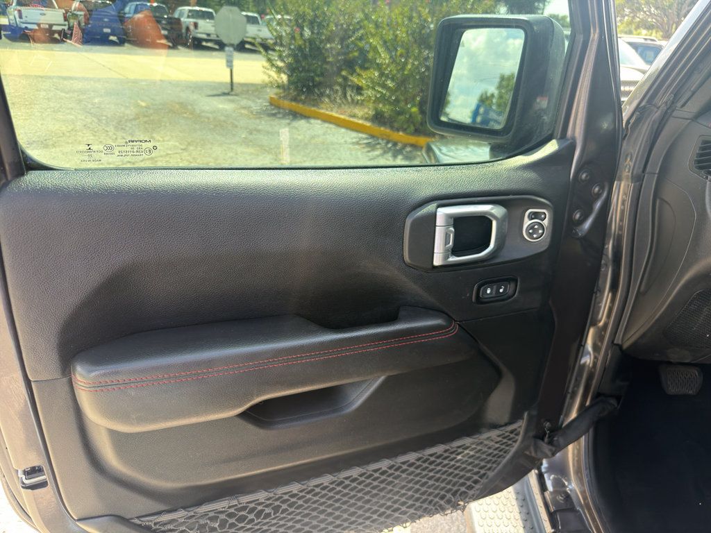Used 2021 Jeep Wrangler Unlimited Rubicon AWD/4WD image 25