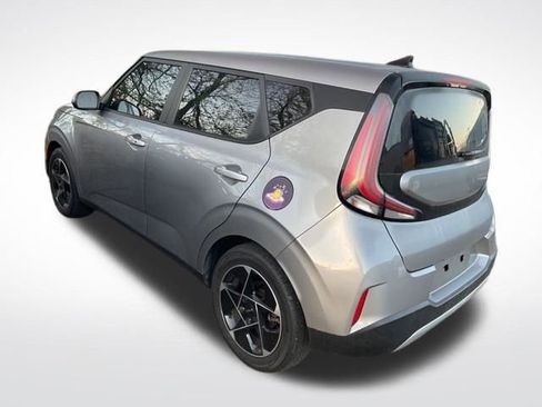 Certified 2023 Kia Soul EX image 8