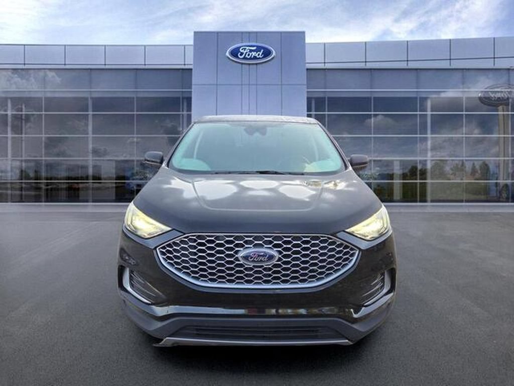 Used 2024 Ford Edge SEL AWD/4WD image 3
