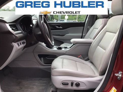 Used 2023 GMC Acadia SLT w/ Technology Package AWD/4WD image 25