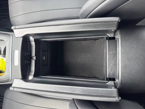 Used 2026 Mercedes-Benz E 350 4MATIC Sedan image 26