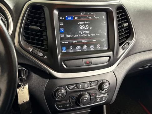 Used 2016 Jeep Cherokee Trailhawk w/ Leather Interior Group image 22