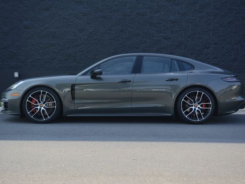 Certified 2023 Porsche Panamera GTS AWD/4WD image 2