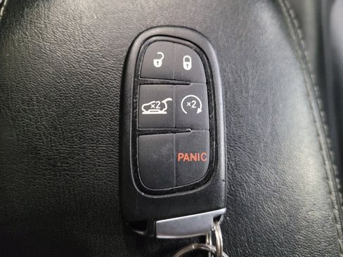Used 2020 Jeep Cherokee Limited AWD/4WD image 32