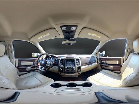 Used 2016 RAM 3500 Laramie image 36