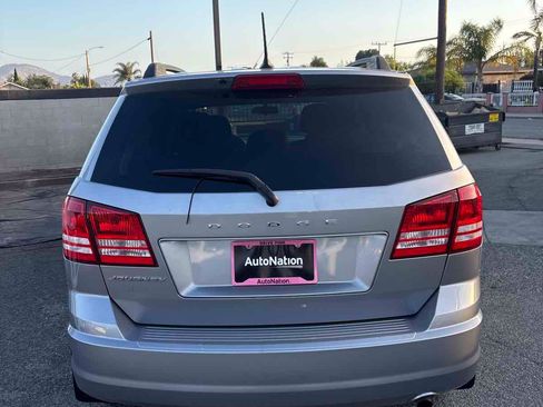 Used 2018 Dodge Journey SE w/ Blacktop Package FWD image 5