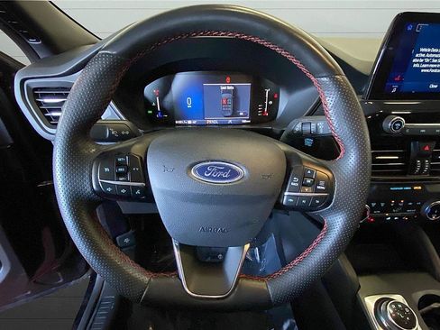 Used 2023 Ford Escape ST-Line image 6