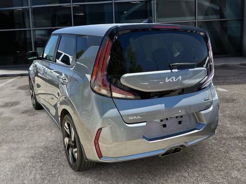 Used 2023 Kia Soul GT-Line FWD image 3