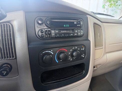Used 2004 Dodge Ram 2500 Truck SLT w/ Trailer Tow Group RWD image 18