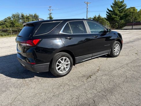 Used 2024 Chevrolet Equinox LT FWD image 3