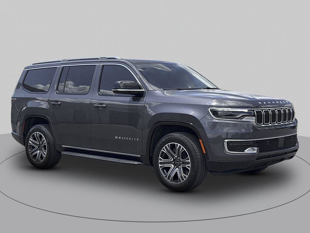 Used 2025 Jeep Wagoneer 4WD image 1