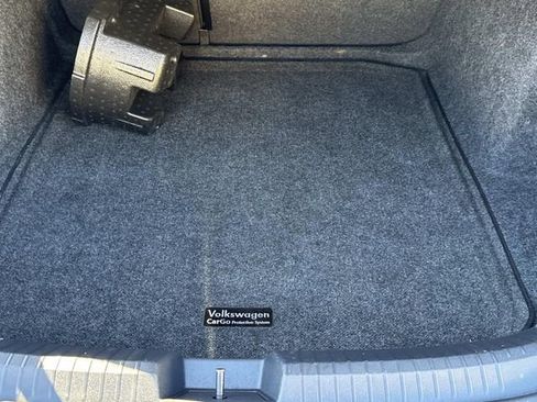 Used 2022 Volkswagen Jetta SE image 5