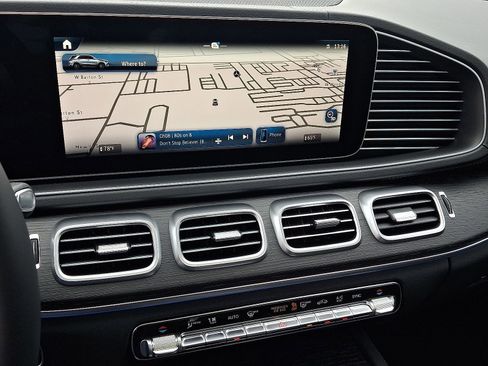 New 2026 Mercedes-Benz GLE 450 4MATIC image 12