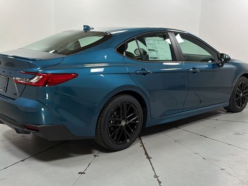 New 2026 Toyota Camry SE image 5