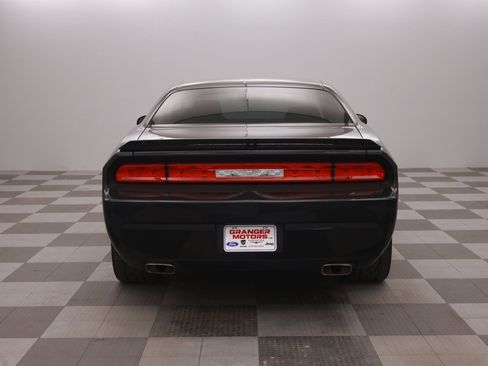 Used 2009 Dodge Challenger R/T RWD image 7