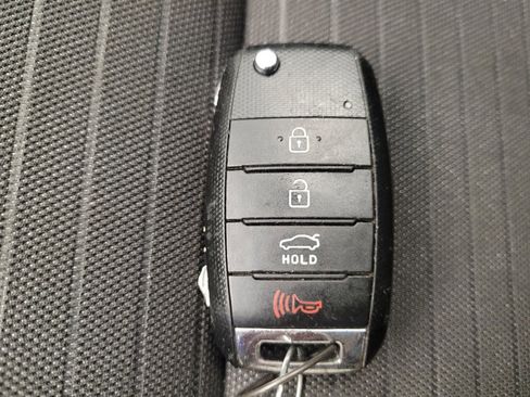 Used 2017 Kia Forte LX w/ LX Popular Package image 32