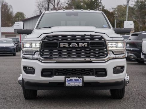 Used 2023 RAM 3500 Limited image 2