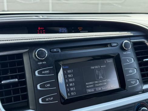 Used 2019 Toyota Highlander LE image 20