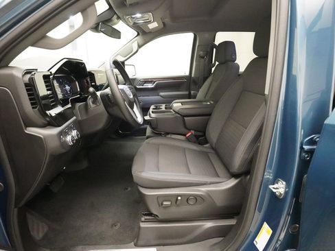 Used 2025 GMC Sierra 1500 Elevation AWD/4WD image 7
