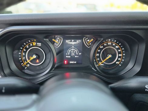 Used 2025 Jeep Gladiator Sport image 16