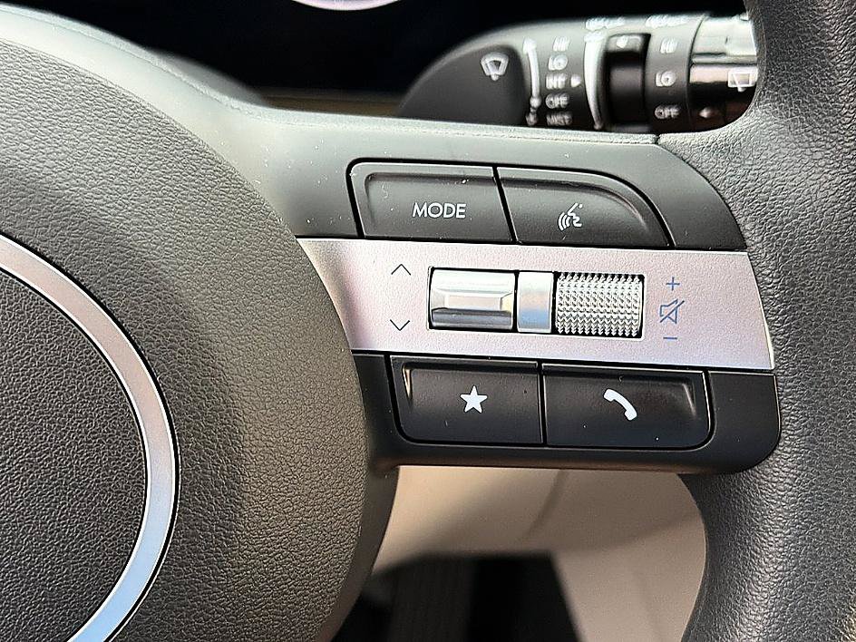 Certified 2026 Hyundai Tucson SE FWD image 18