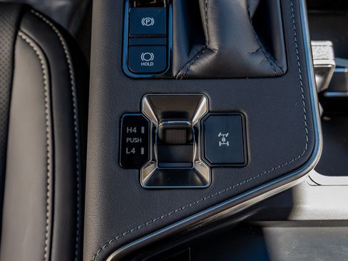 Used 2026 Lexus GX 550 w/ Accessory Package (2T) image 26