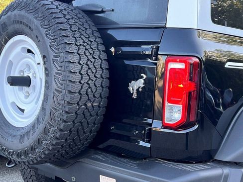 Used 2025 Ford Bronco Heritage Edition image 5