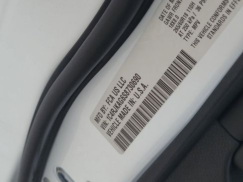 New 2025 Jeep Grand Cherokee L Laredo image 49